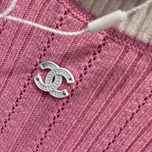 Chanel 23P Pink White CC Logo Ribbed Stretch Cotton Knit T-Shirt Top Shirt 36 - Picture 15 of 15